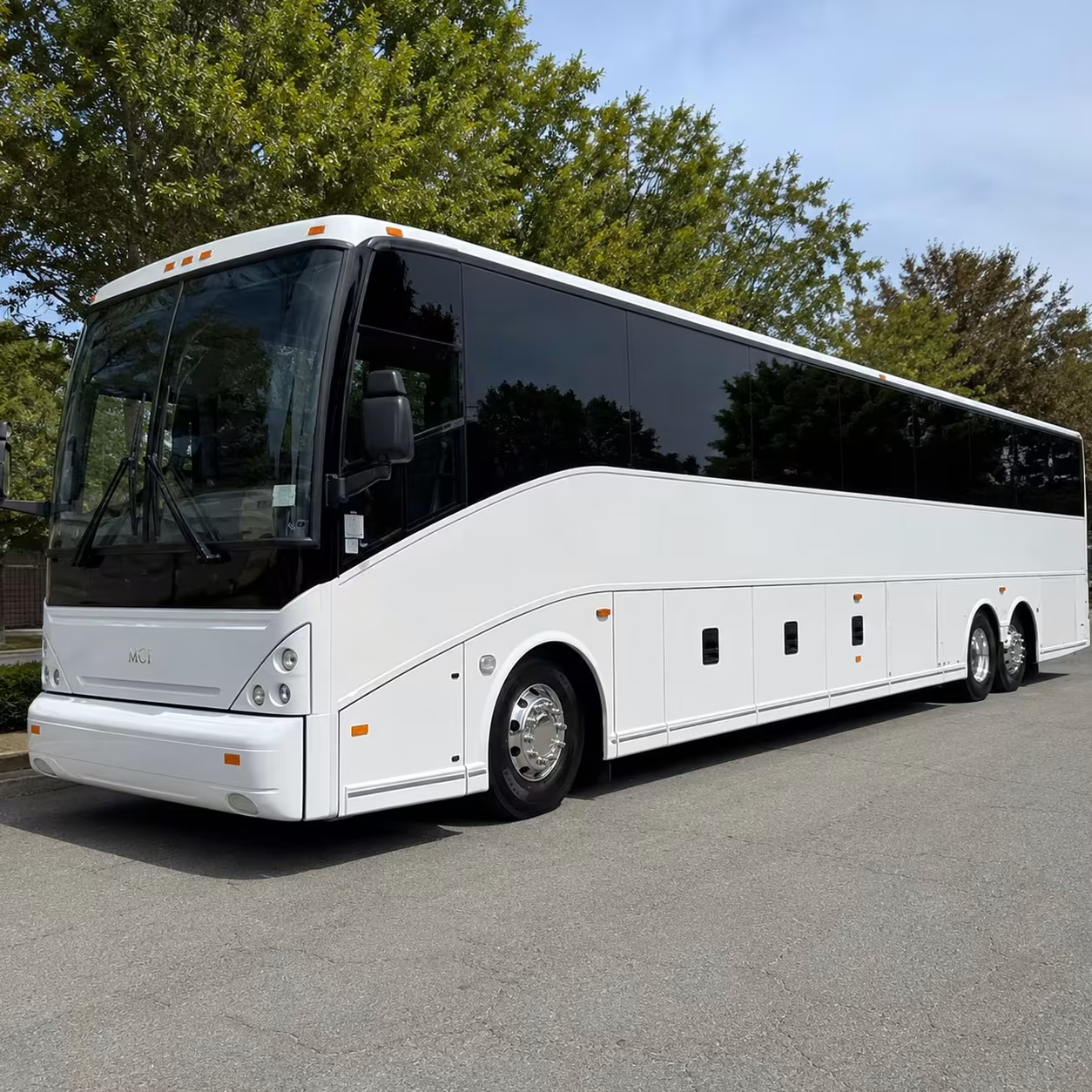 corporate airport bus rentals for redlands business travelers