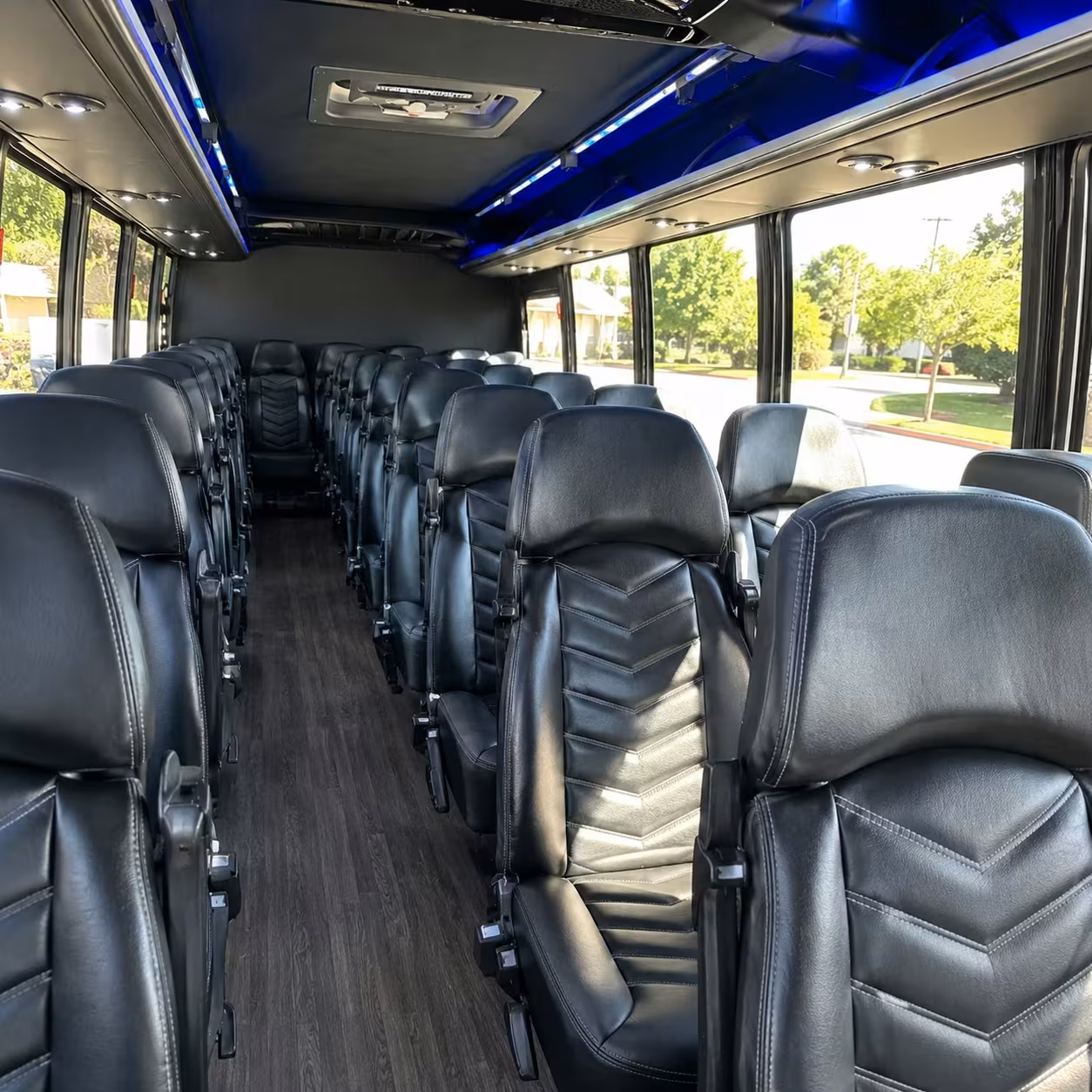 redlands 35 passenger minibus rental