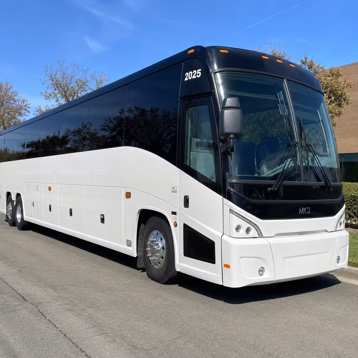 redlands charter bus rentals to glen helen amphitheater